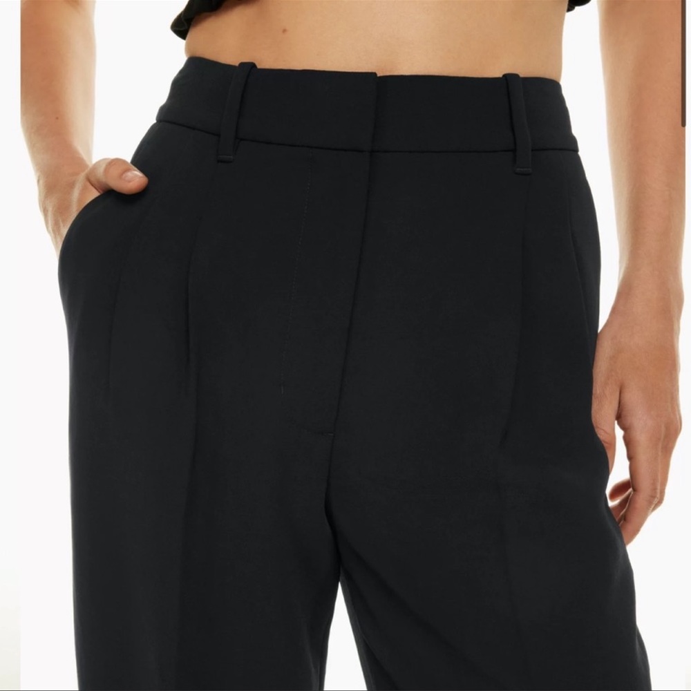 Aritzia Effortless Pants Black Size 00
